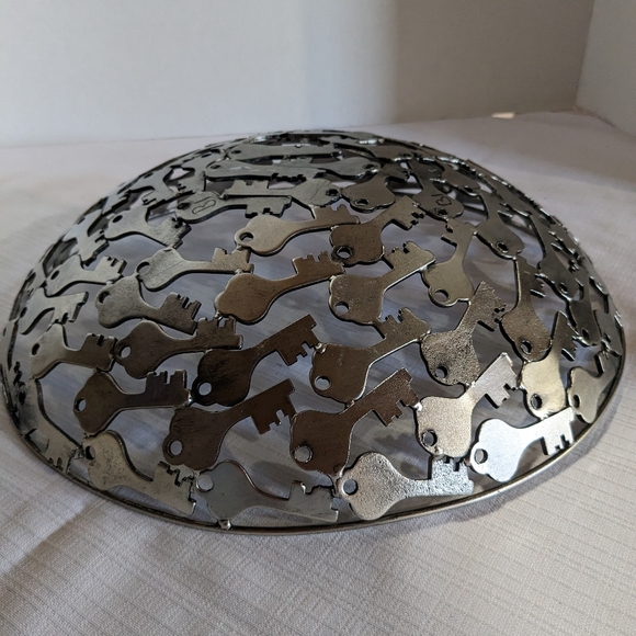 Welded keys decorative bowl 12.5 " table office desk dish industrial - Picture 3 of 3